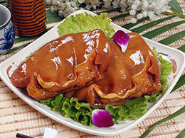 鸭不凡特色卤味